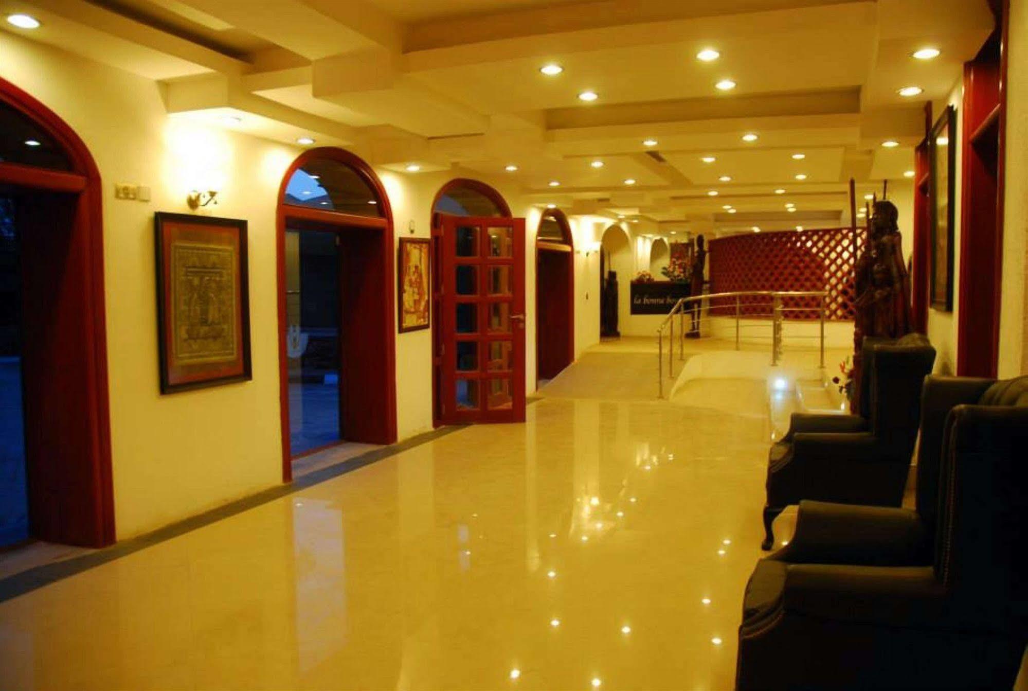 Nairobi Upperhill Hotel Exterior photo